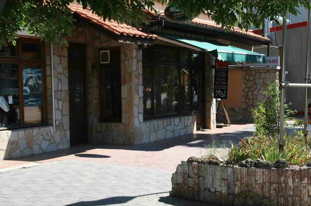 Hotel Nicol Plovdiv Kültér fotó