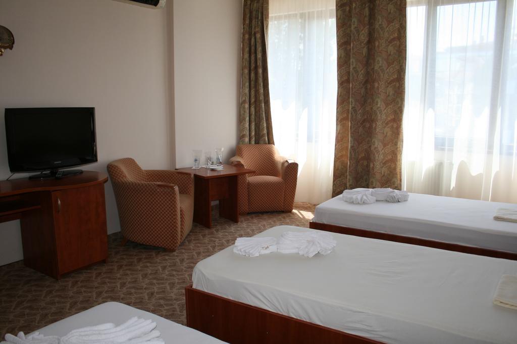 Hotel Nicol Plovdiv Kültér fotó